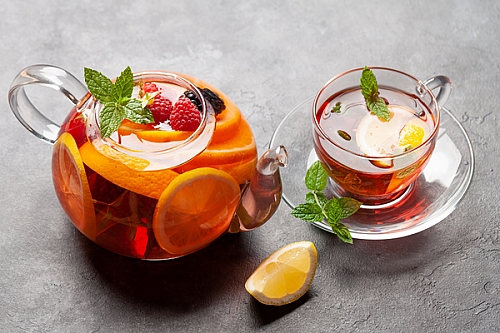 7 Racikan Teh Rasa Buah Favorit, Cocok Diminum Saat Terik