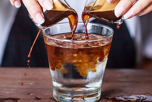 Perbedaan Espresso dan Americano, Lebih Pahit Mana?