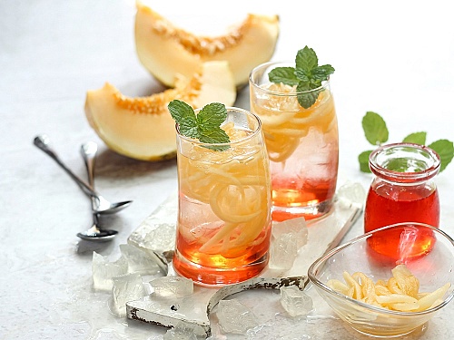 10 Resep Es Blewah, Minuman Segar untuk Redakan Dahaga!