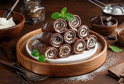 8 Resep Dadar Gulung Cokelat dengan Varian Rasa Nikmat