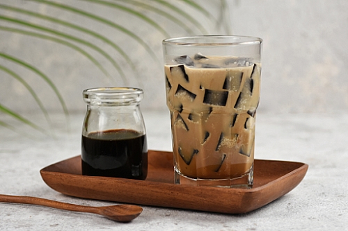 Tips Membuat Es Kopi Susu Jelly yang Super Creamy