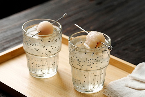 4 Kreasi Resep Es Sarang Burung yang Unik dan Menyegarkan