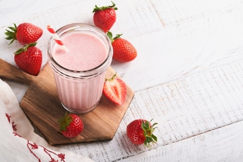 Resep Minuman Buah Strawberry Yakult - Omela