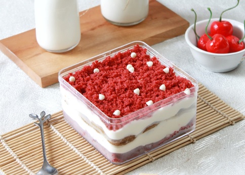 red velvet dessert box - Omela